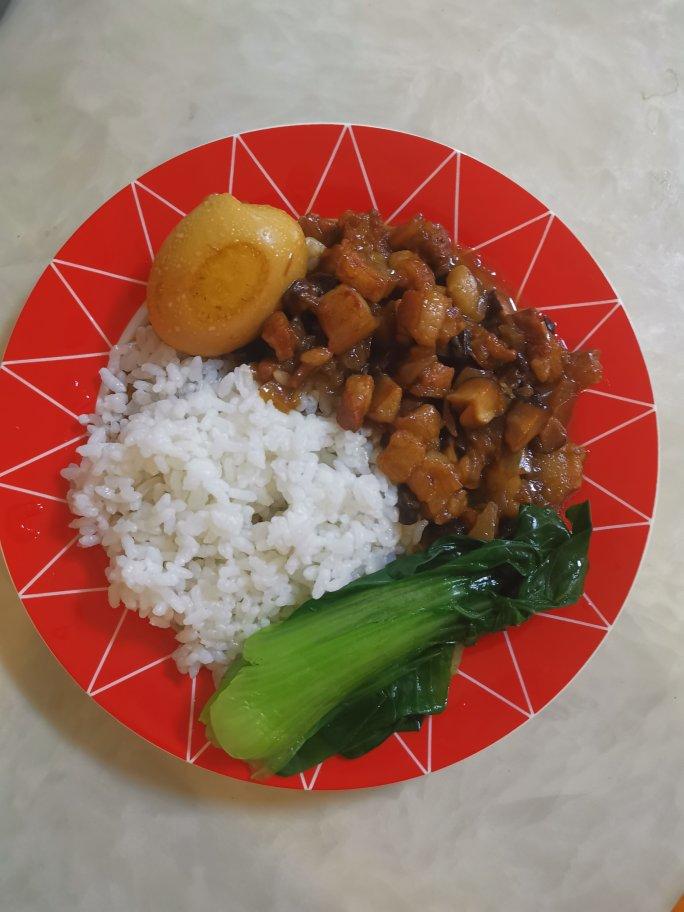 好吃到停不下来的卤肉饭