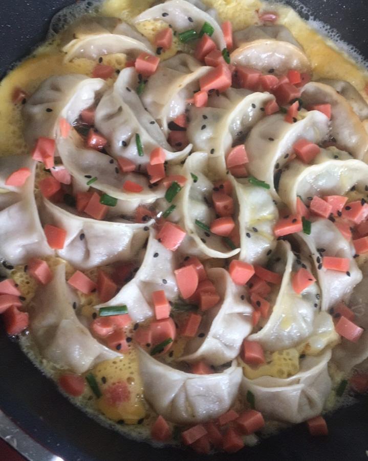 鸡蛋抱煎饺