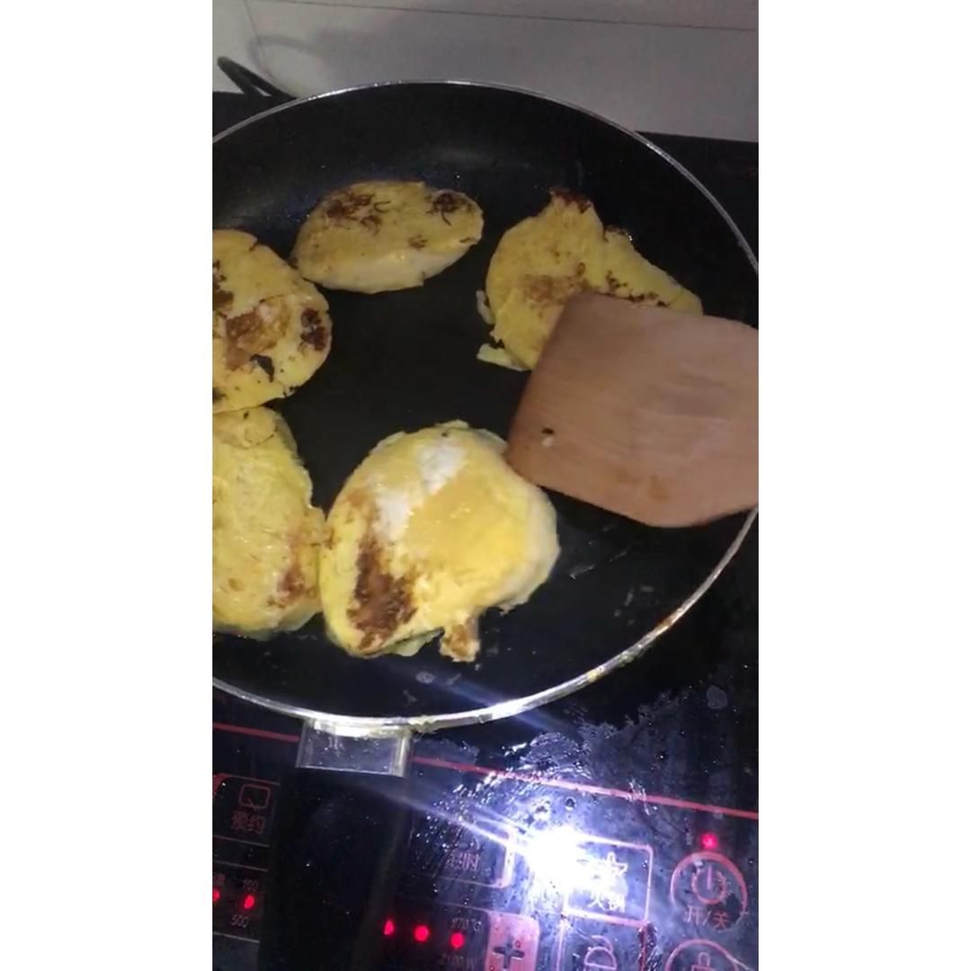 鸡蛋煎馒头片