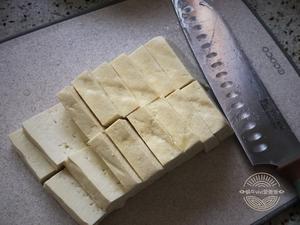 剁椒香煎老豆腐（巨好吃巨下饭）的做法 步骤2