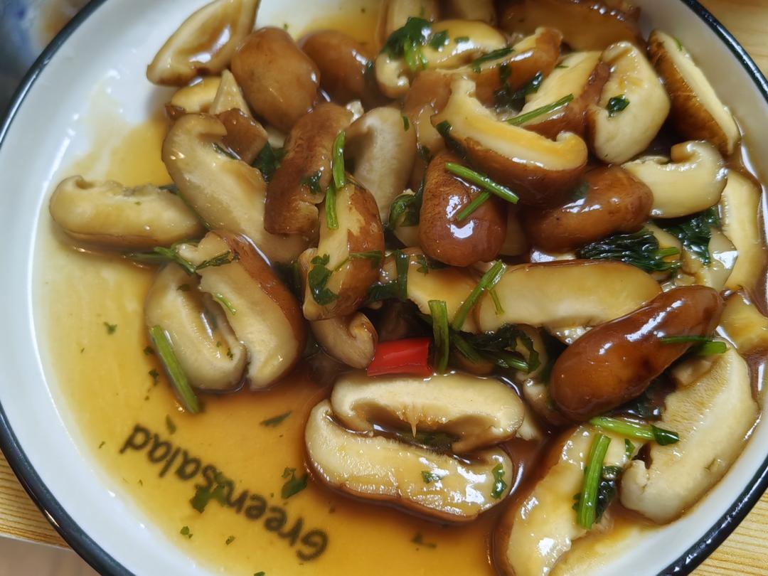 香菇这样炒比肉都好吃😋素炒香菇