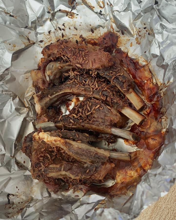 想成为烘焙师的洪小妮做的简易烤箱版烤羊排