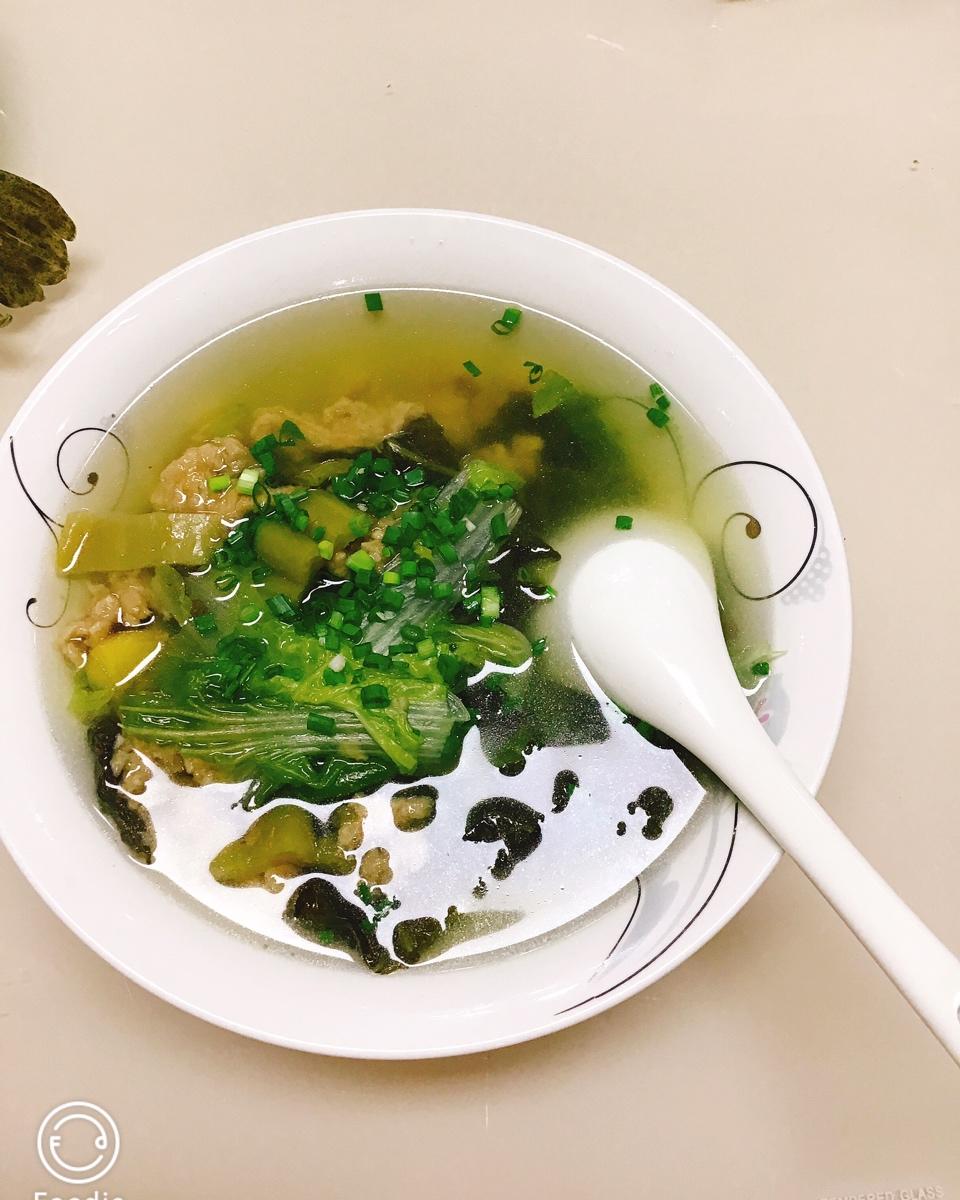 酸菜滑肉汤