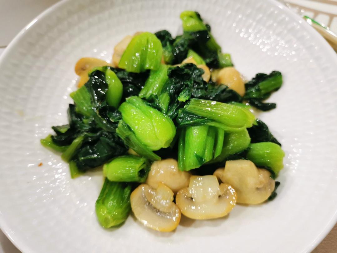 青菜炒蘑菇