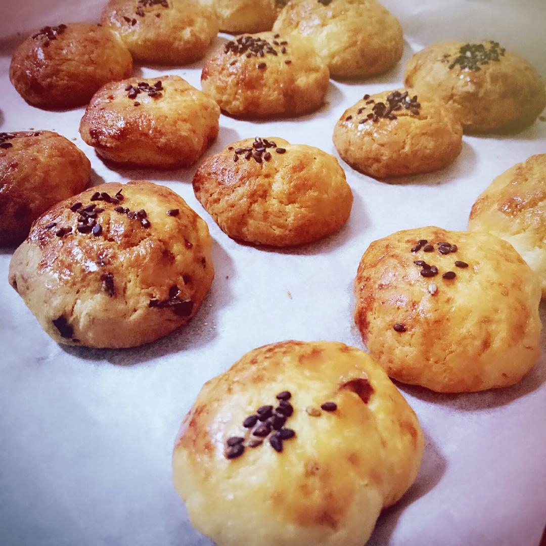 【视频】3分钟 奶油司康Scone(可能是世界上最快手的司康) 消耗淡奶油～