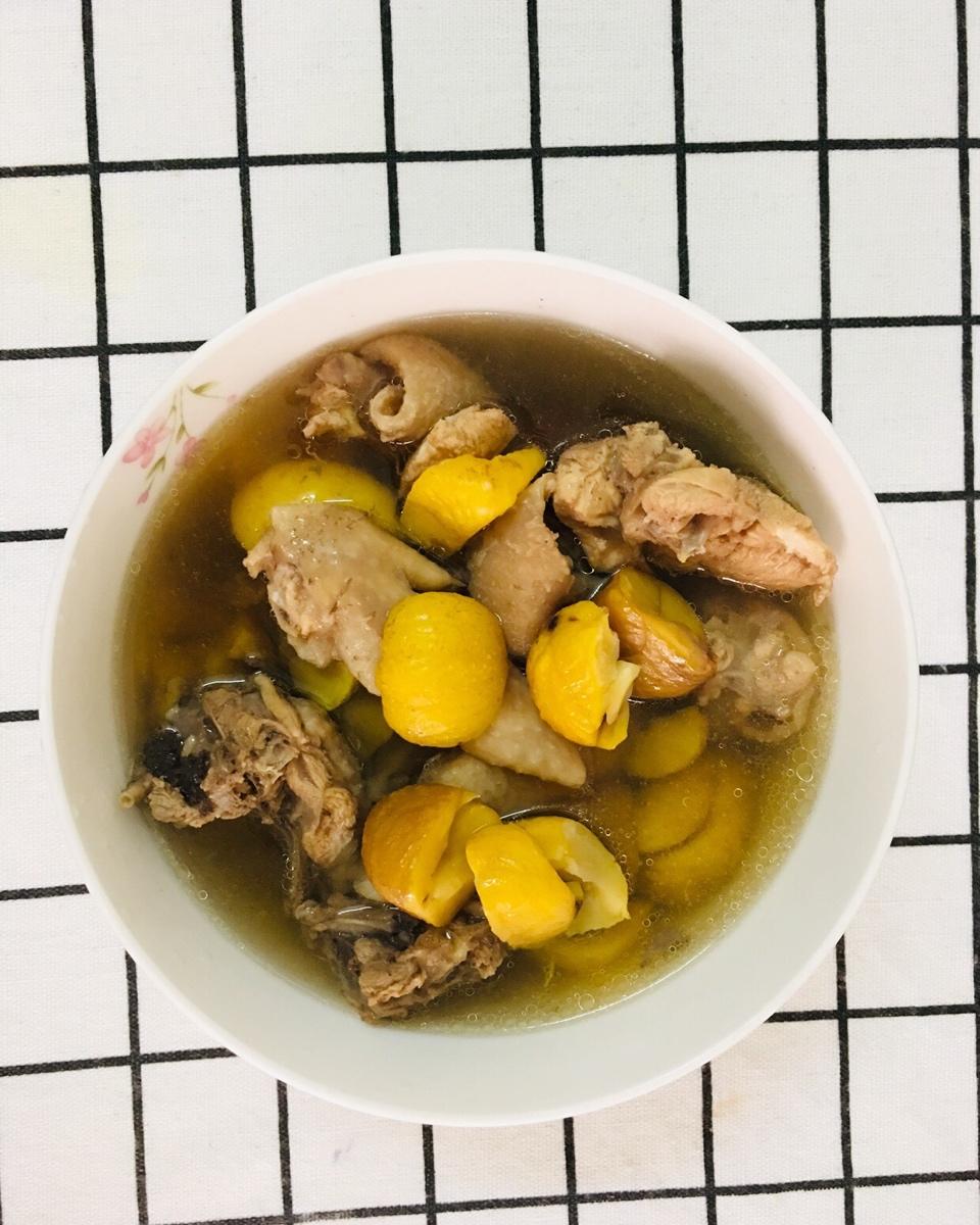 板栗煲鸡汤