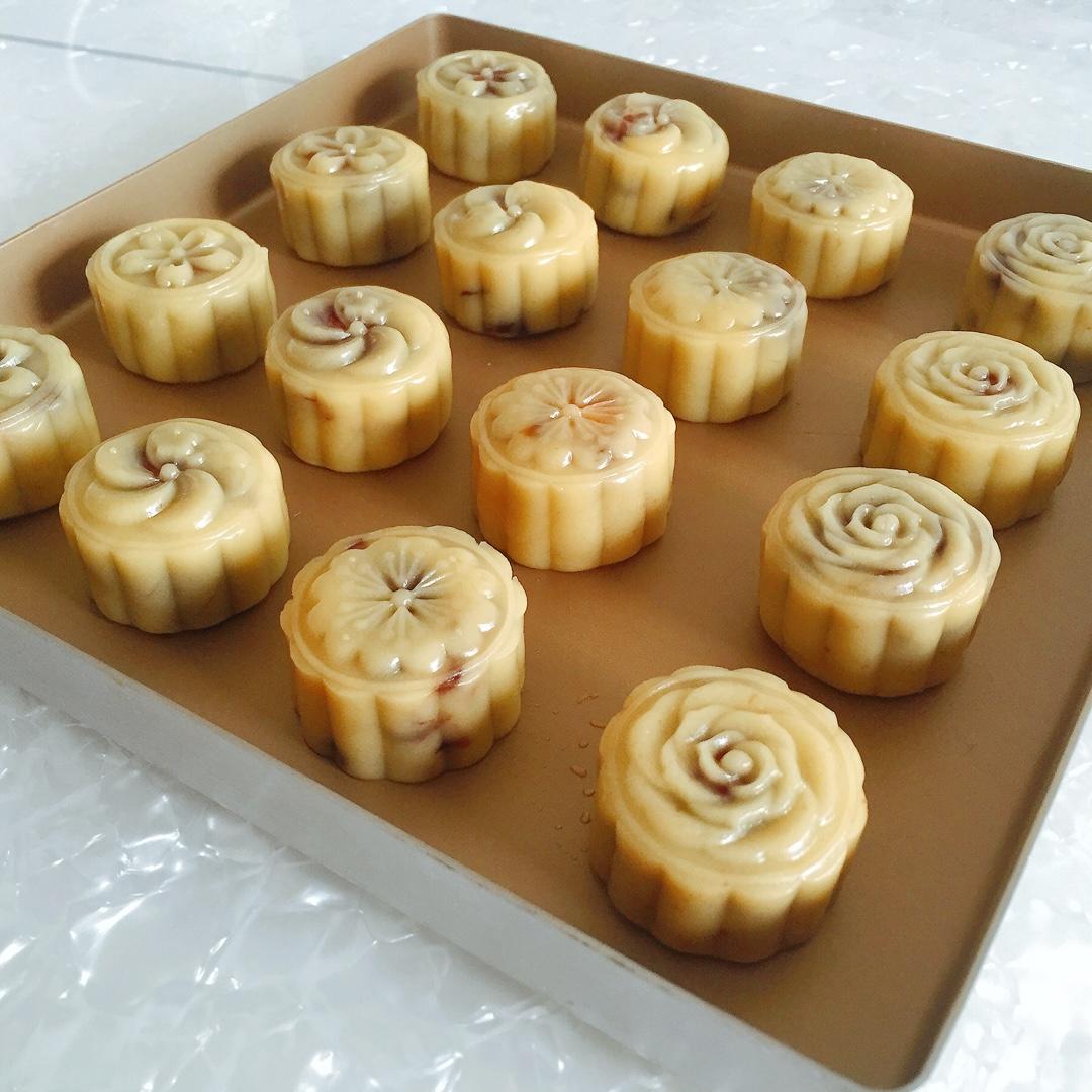 广式月饼——蛋黄莲蓉月饼