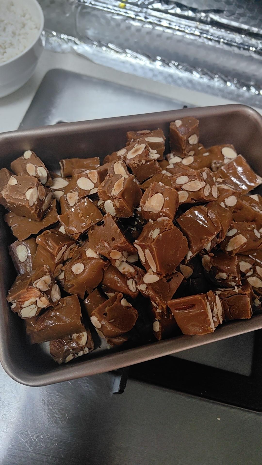 焦糖海盐杏仁太妃糖