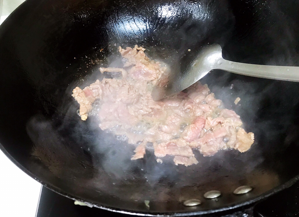 家常菜-土豆丝炒牛肉的做法 步骤9