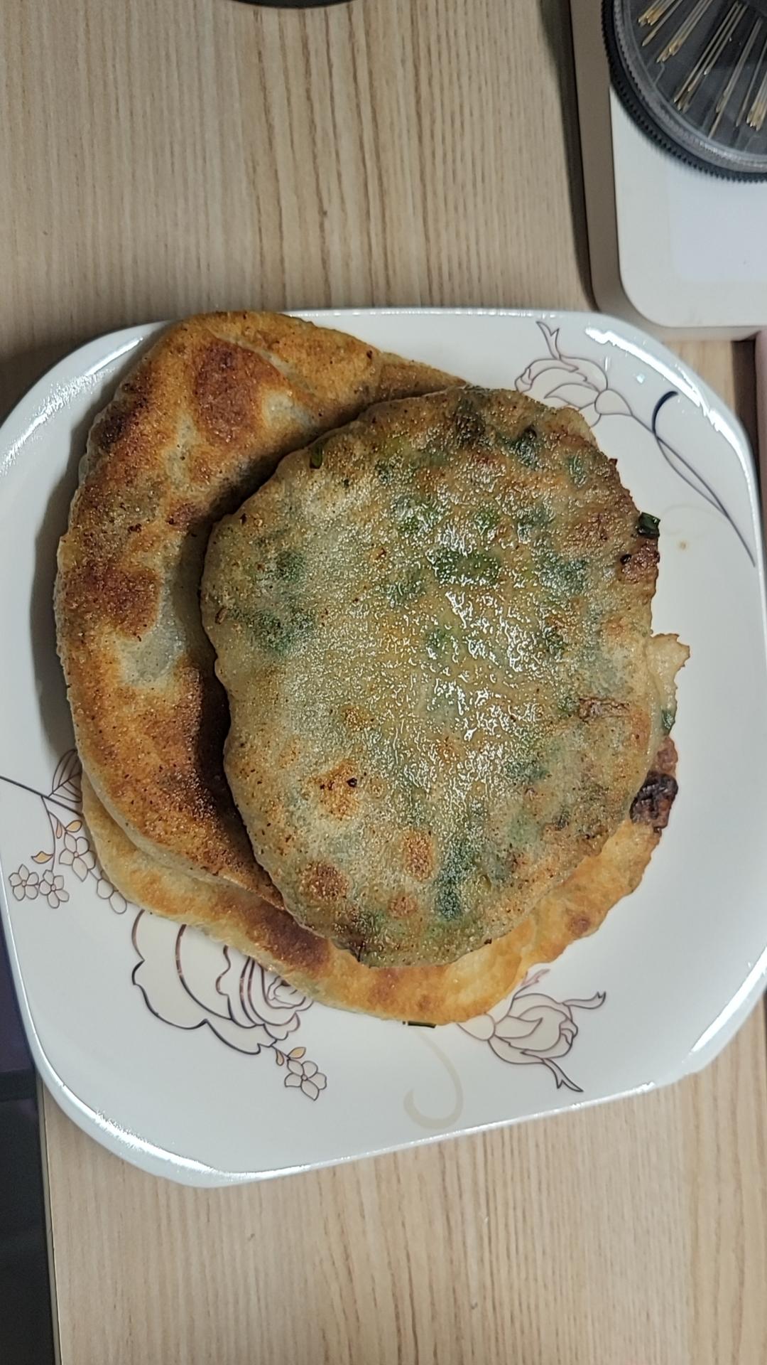 韭菜猪肉馅饼～皮薄馅大不漏巨香