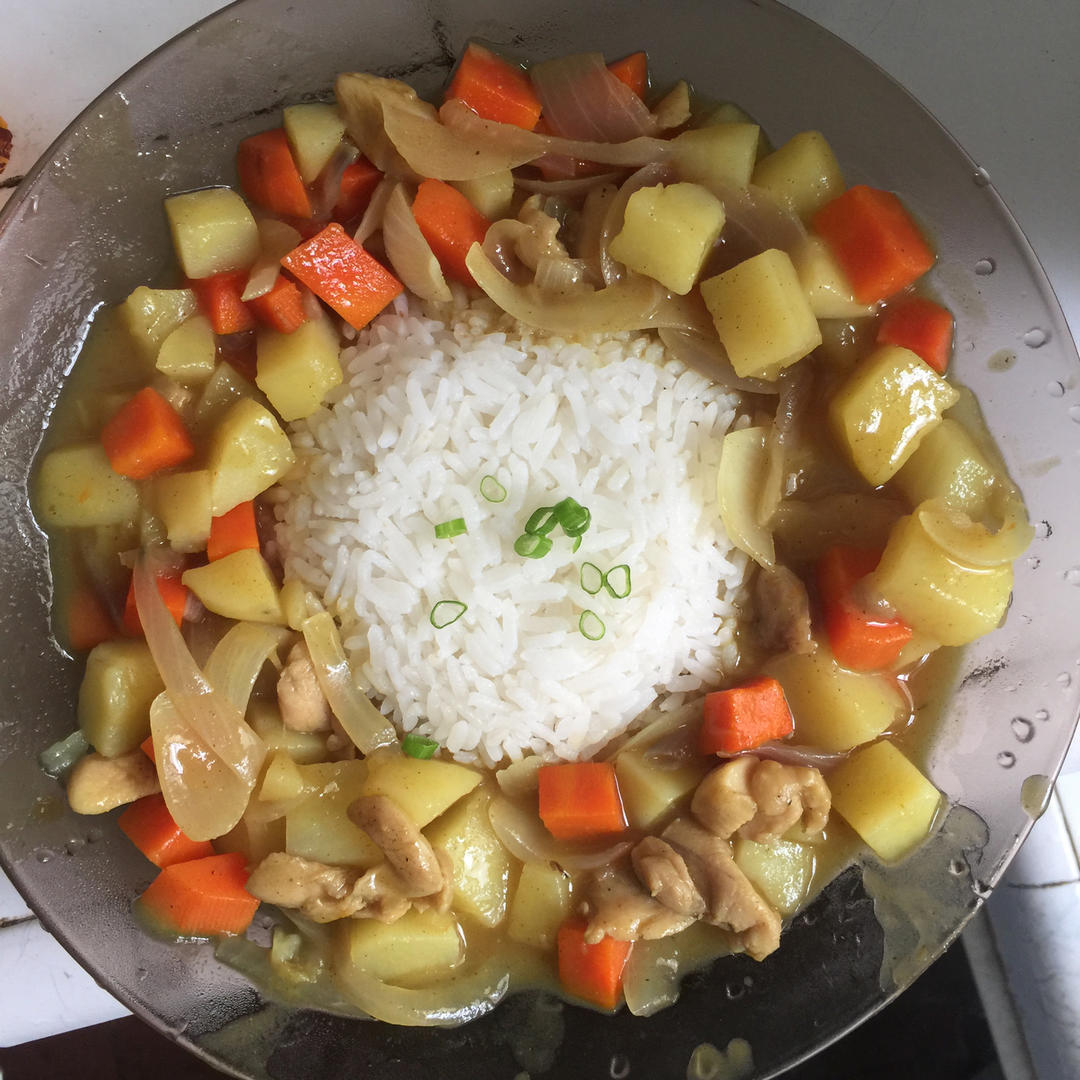 咖喱土豆鸡肉