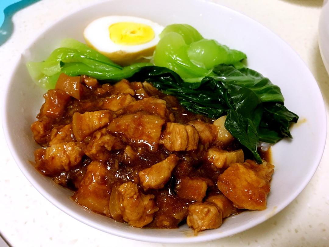 洋葱酥卤肉饭