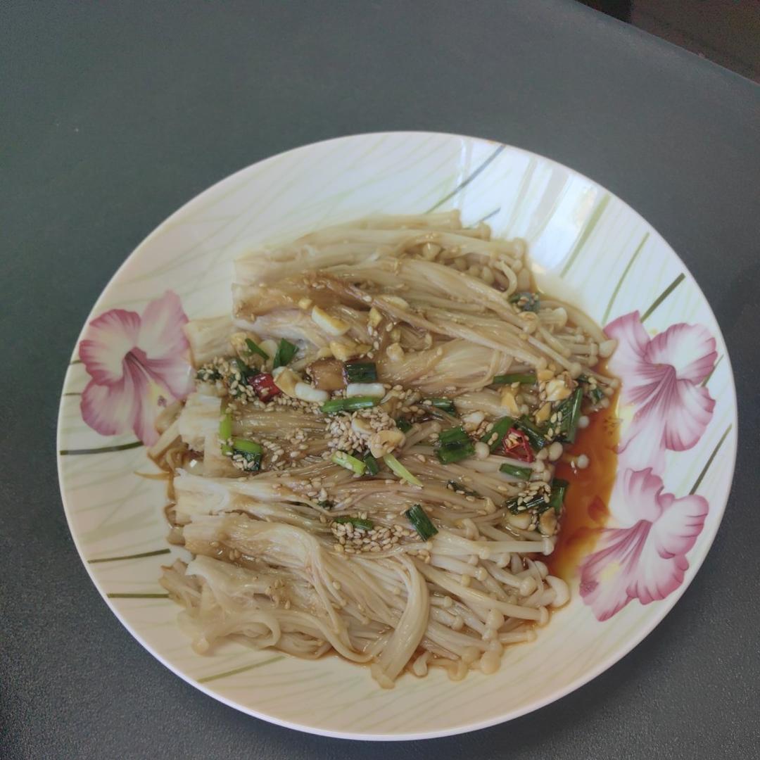 凉拌金针菇