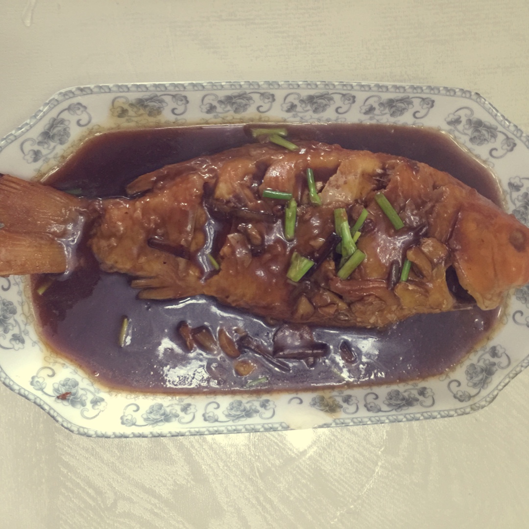 红烧鲤鱼