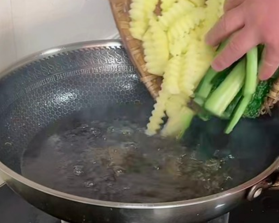 干锅虾的做法 步骤10