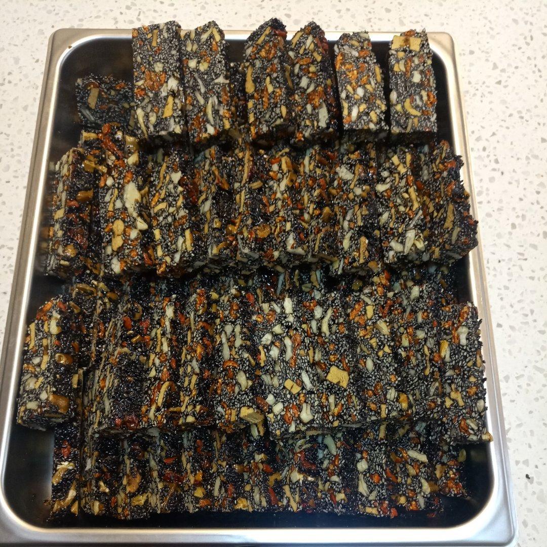 阿胶糕（固元膏）