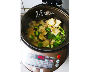 青椒炒冻豆腐（伊莱特炒菜机器人）的做法 步骤8