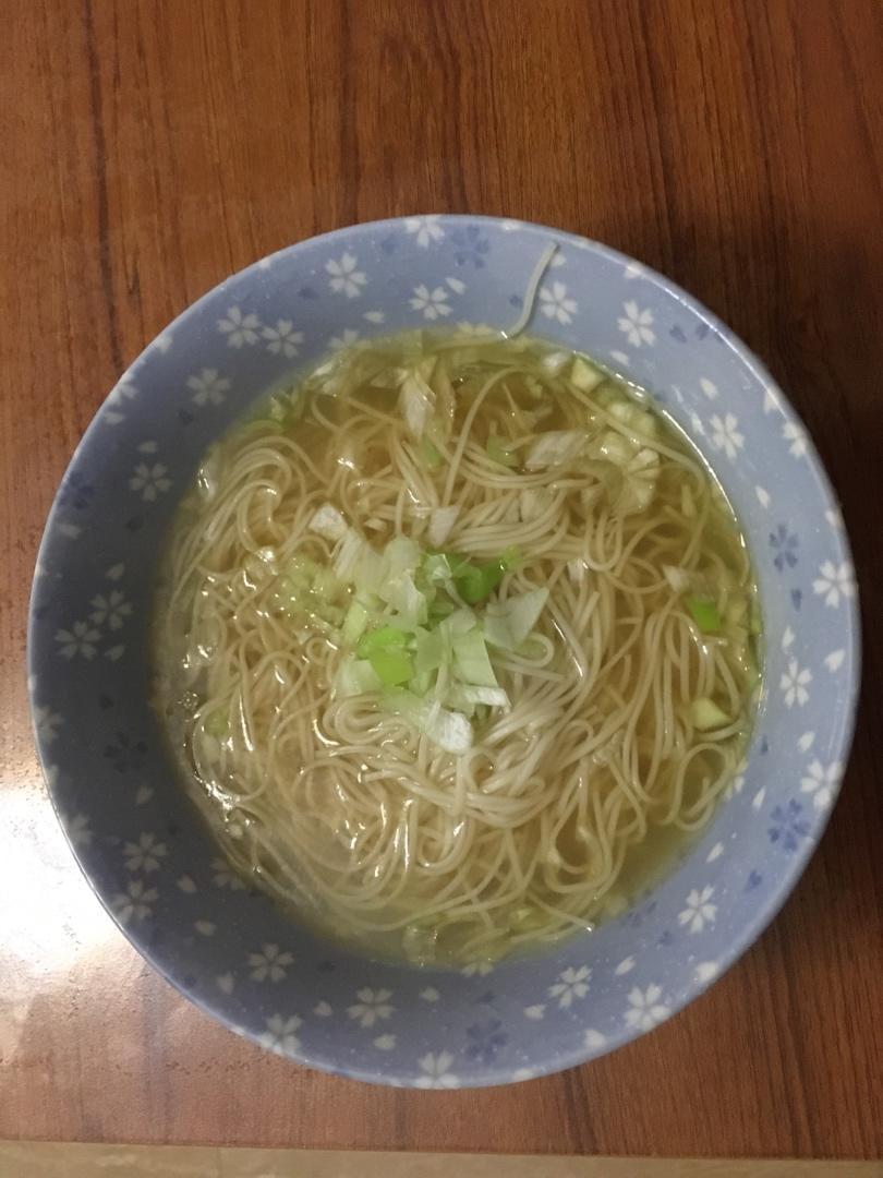 清汤挂面-香而不腻，方便快捷