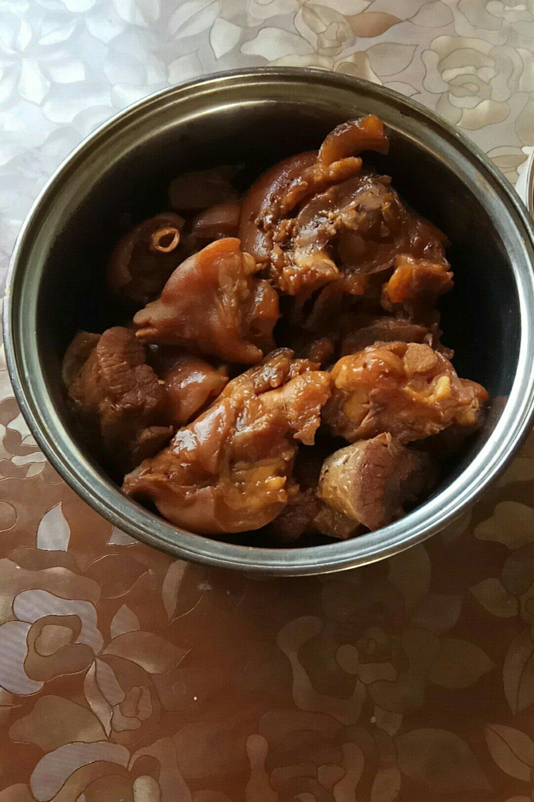 电压力锅版卤猪蹄