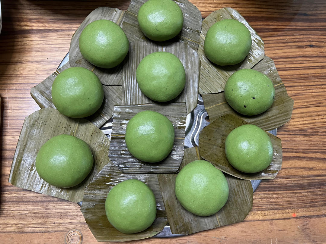 咸蛋黄肉松青团（艾糍）