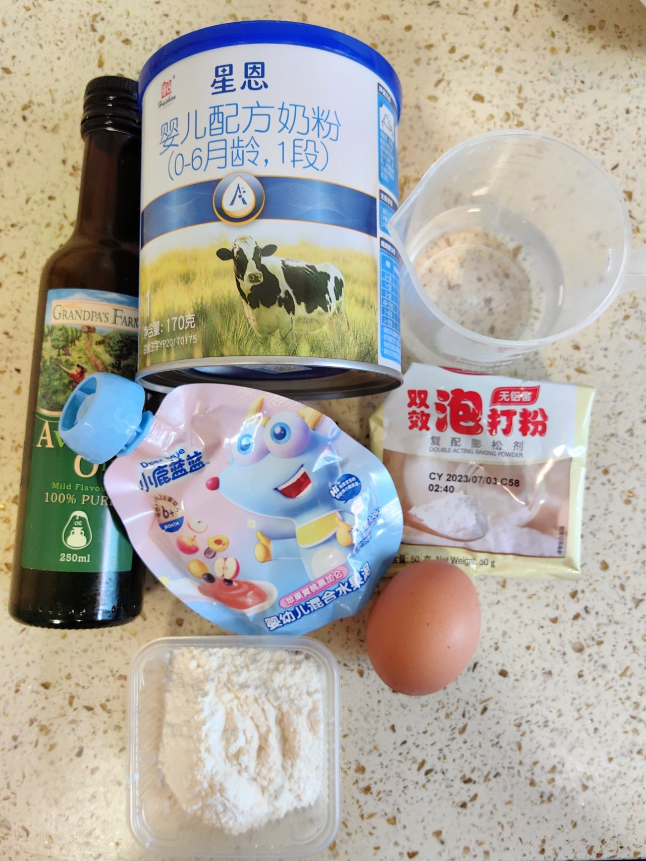 宝宝辅食，主食：奶香果泥小软饼的做法 步骤1