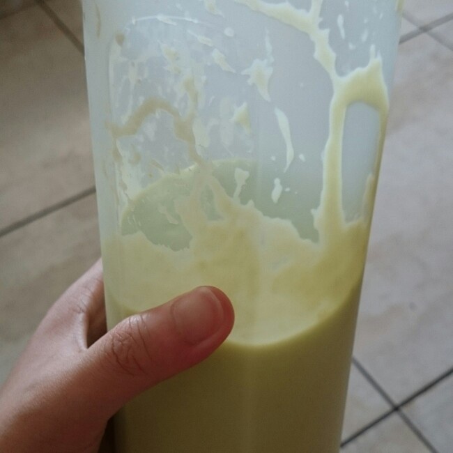 牛油果香蕉奶昔