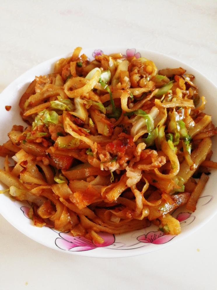 肉丝焖饼的做法