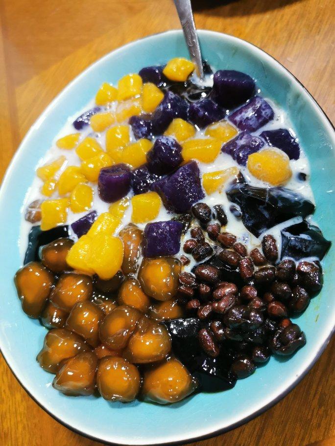 超越鲜芋仙的芋圆烧仙草