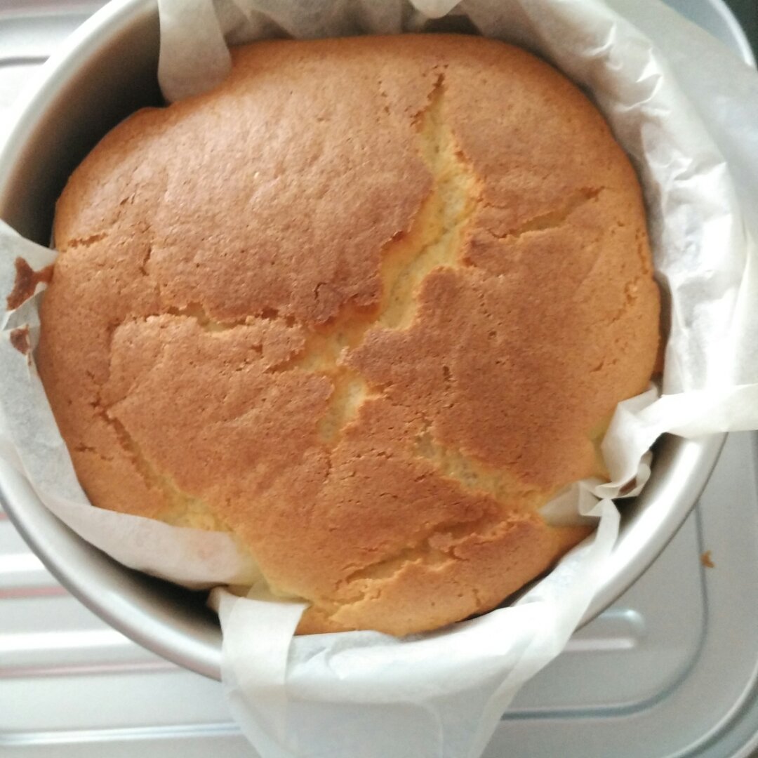 烤箱做蛋糕（戚风蛋糕的做法）