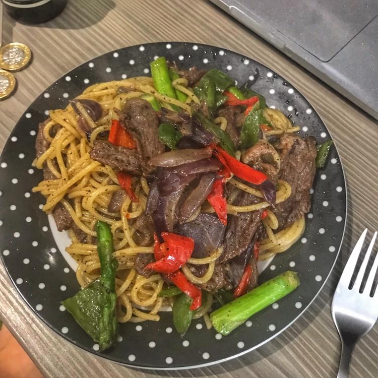 不需要黑椒酱的黑椒牛肉意面