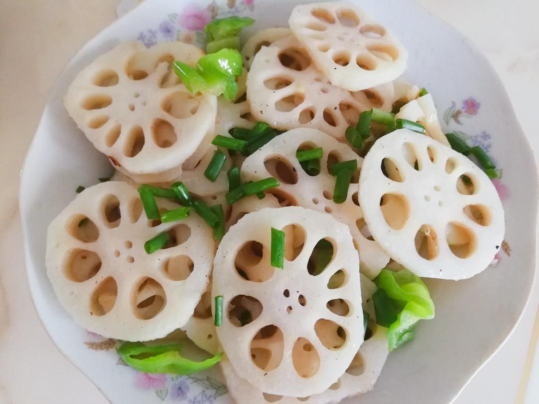 灰原伊做的素炒藕片