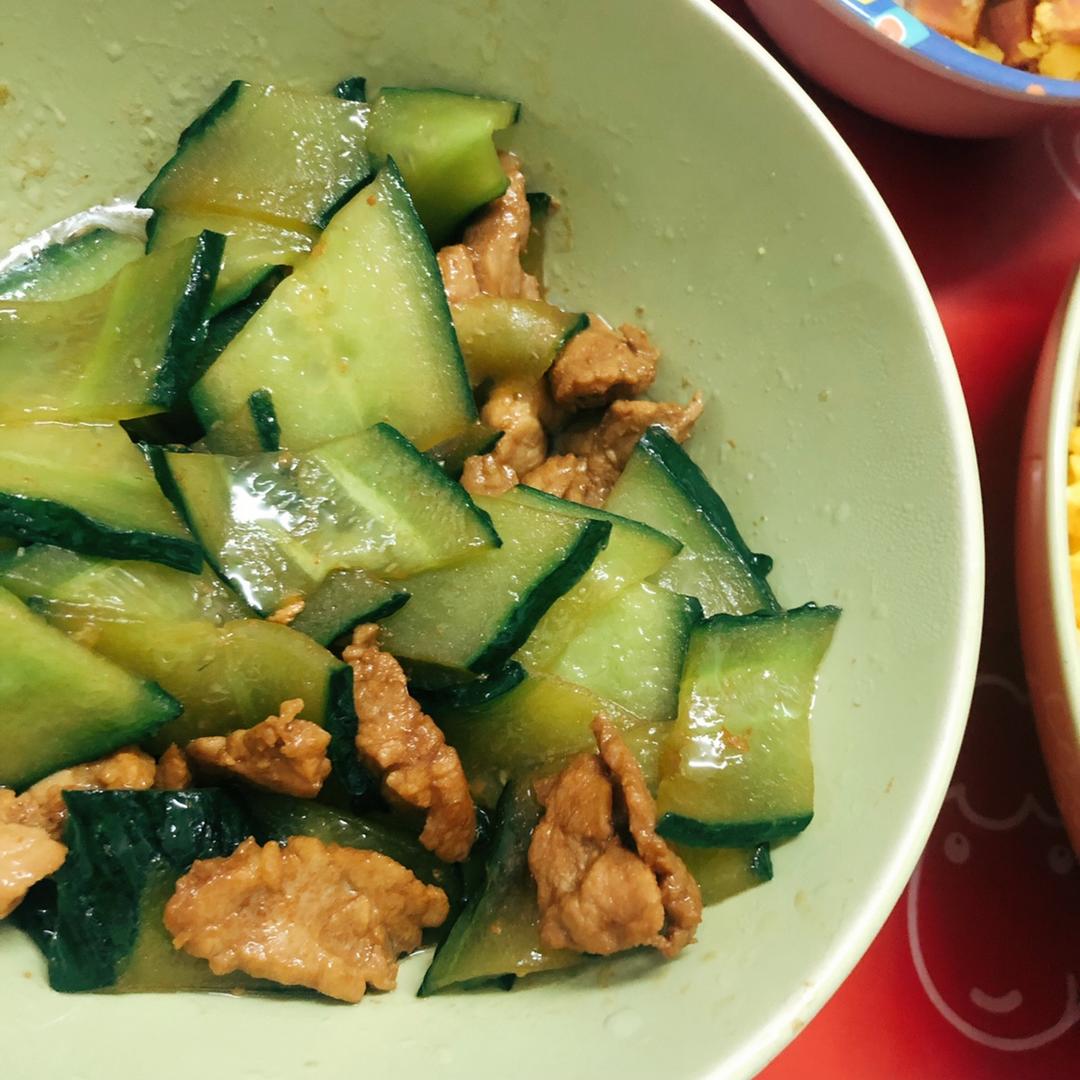 快手🥒黄瓜炒肉