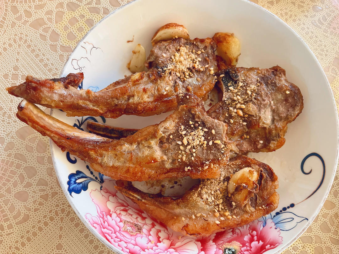 用空气炸锅做超好吃的烤羊排（附嫩肉腌制大法）