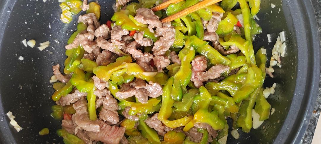 耗油苦瓜炒牛肉