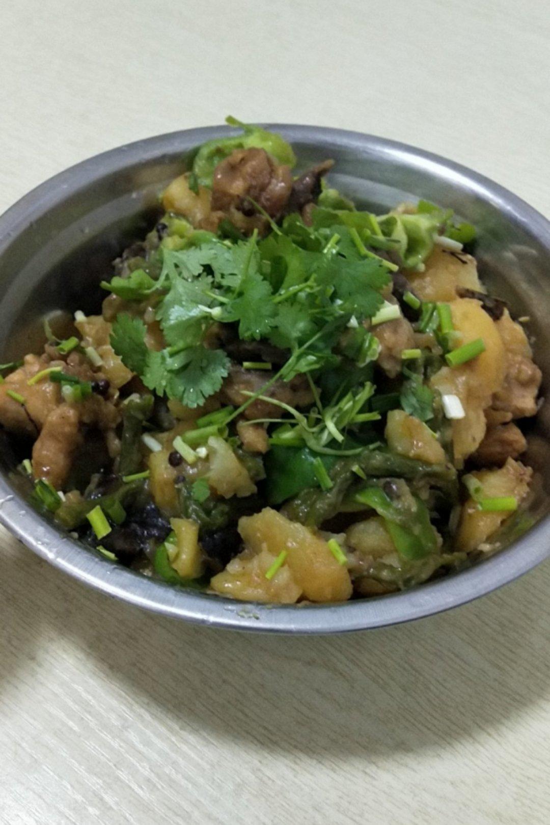 黄焖鸡腿炖土豆