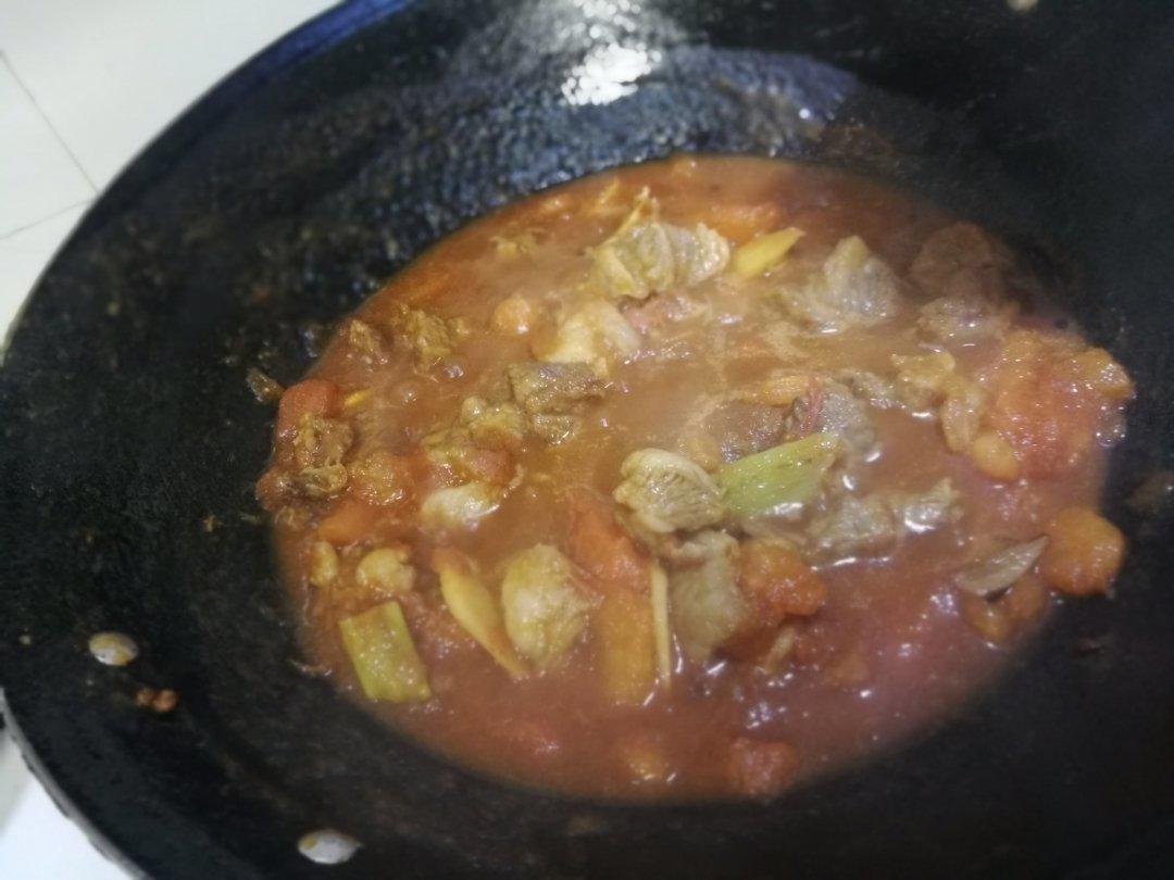土豆番茄牛腩汤