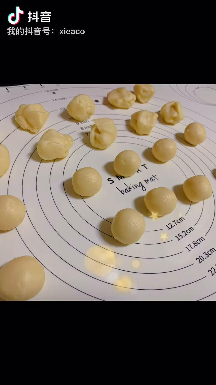 蛋黄酥酥酥（超级奶香黄油版）