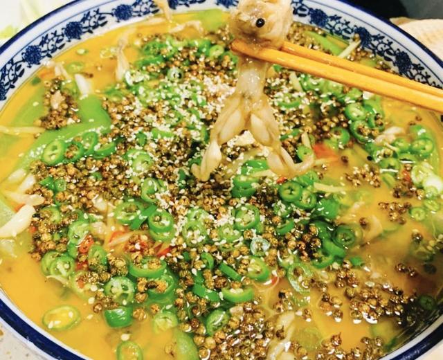 自贡鲜椒蛙蛙的做法