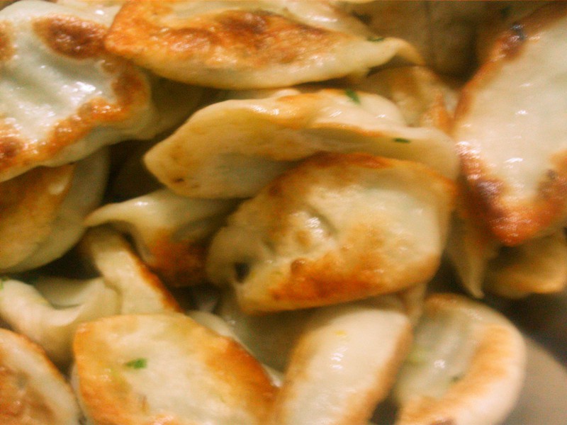 煎饺子