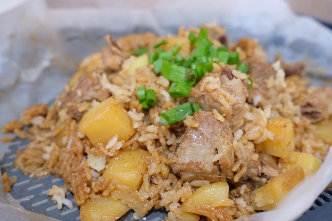 土豆排骨焖饭
