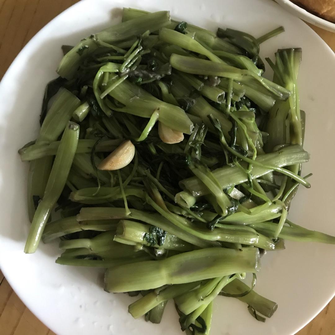 蒜蓉腐乳炒通心菜