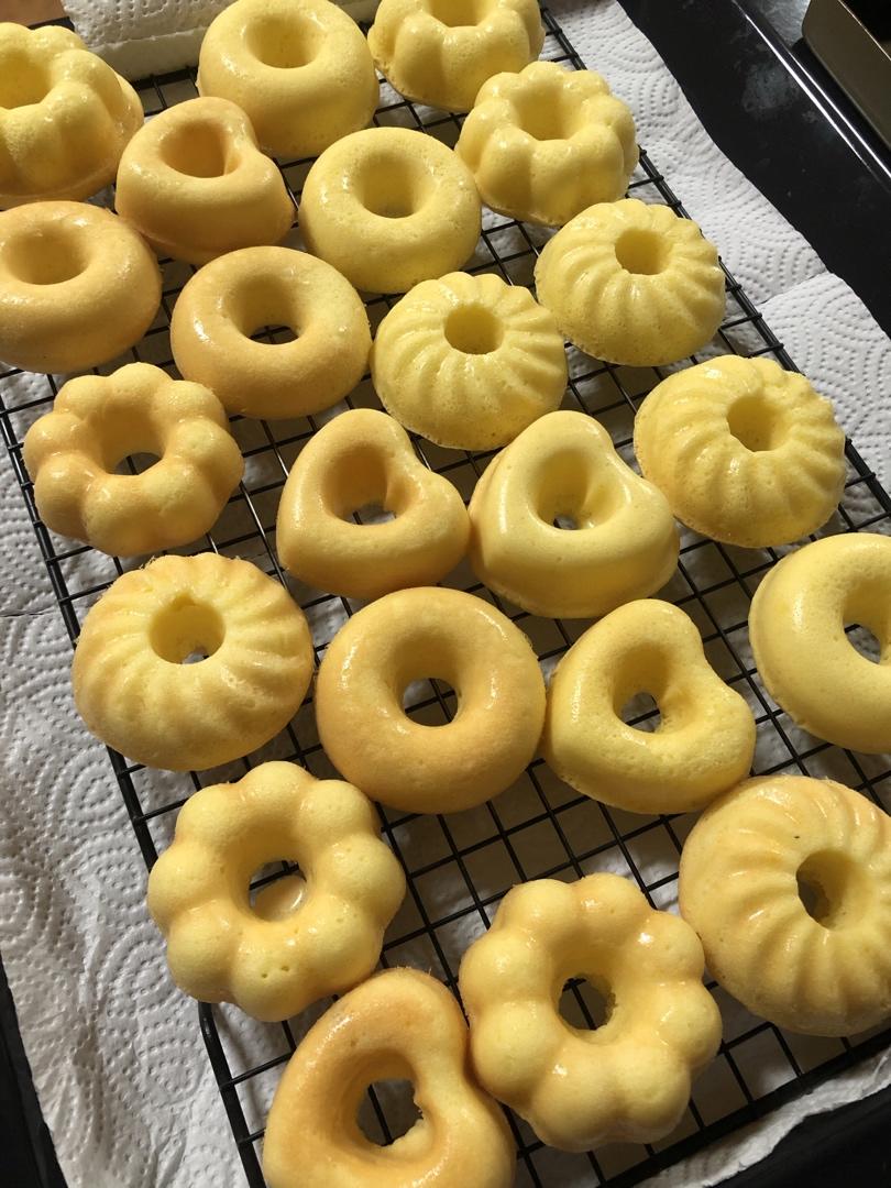 Donuts 甜甜圈🍩