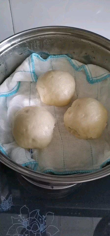 新手做馒头也能100%成功——附上非常详细的视频步骤（一次发酵法）