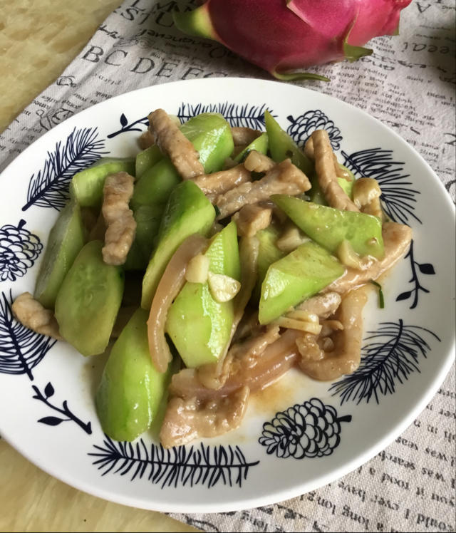 青瓜白肉