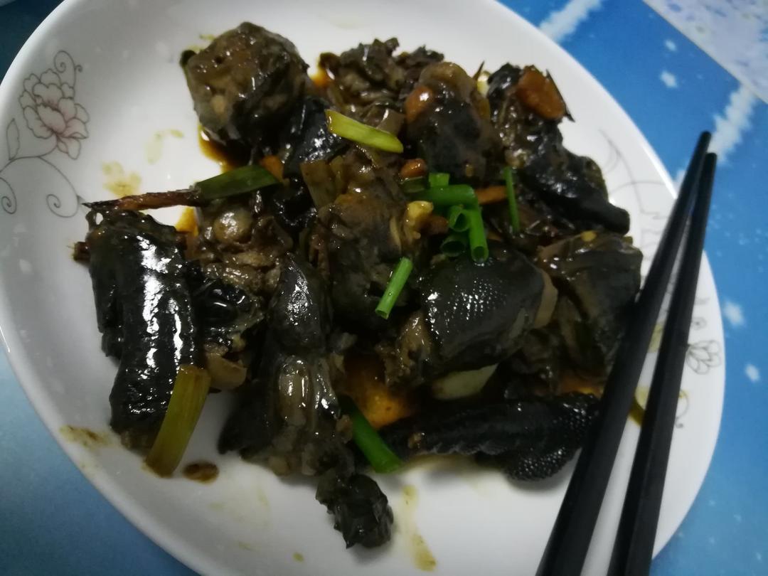 炒乌鸡