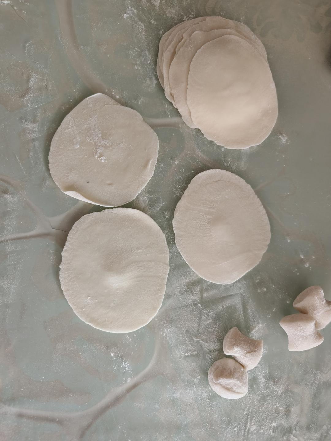 手工揉面三分钟，又韧又薄又好包的饺子皮