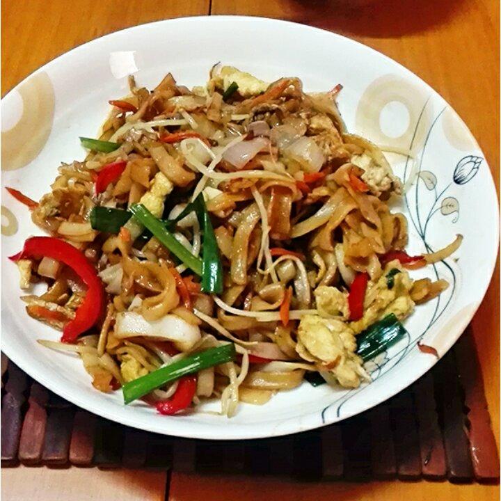 蛋炒河粉 干炒河粉