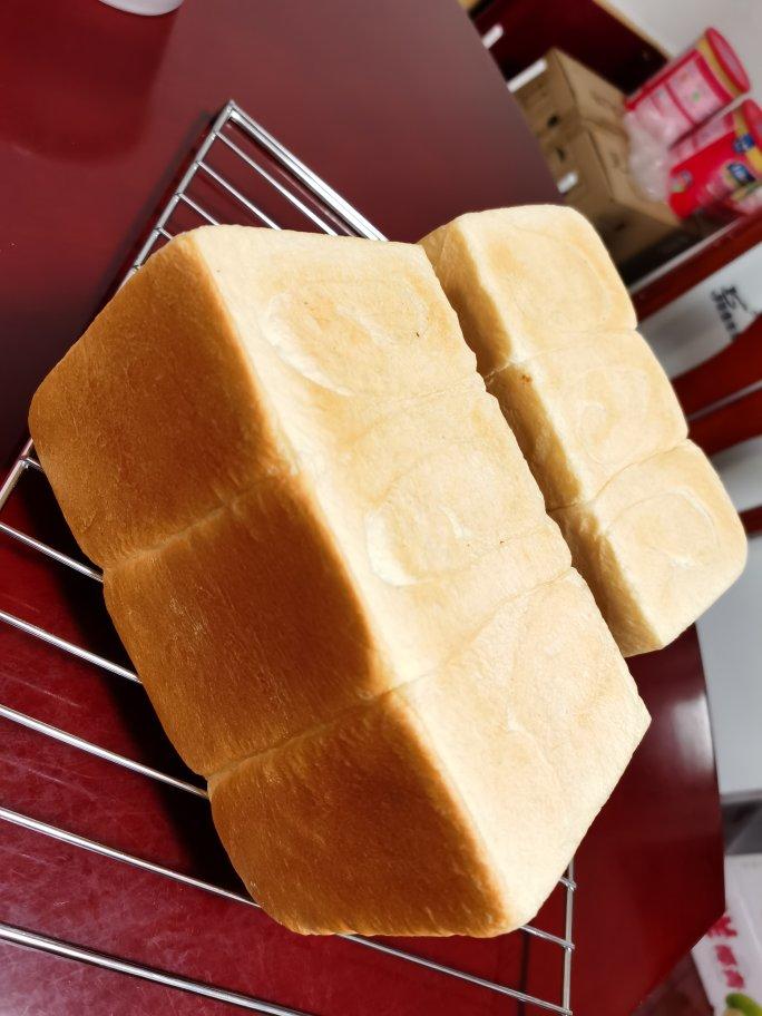 软到拿不起来的生吐司