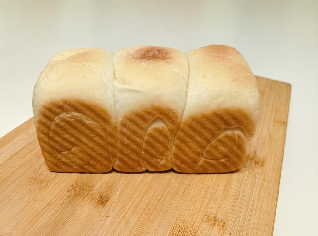 日式生吐司（组织细腻如云朵）