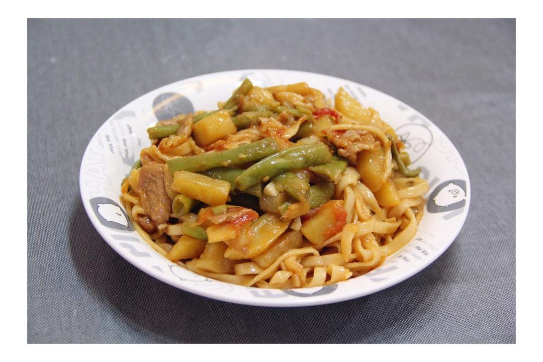 堂妈小厨——豆角番茄焖面
